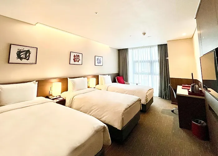 Ramada Encore By Wyndham Station 4*