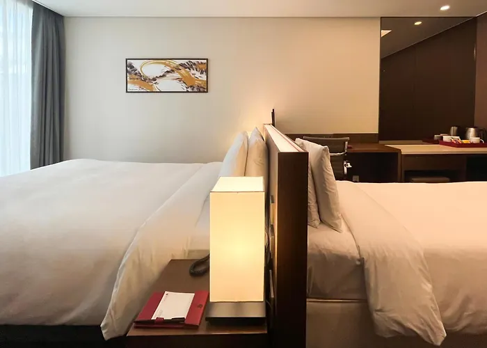 Ramada Encore By Wyndham Station Hotel