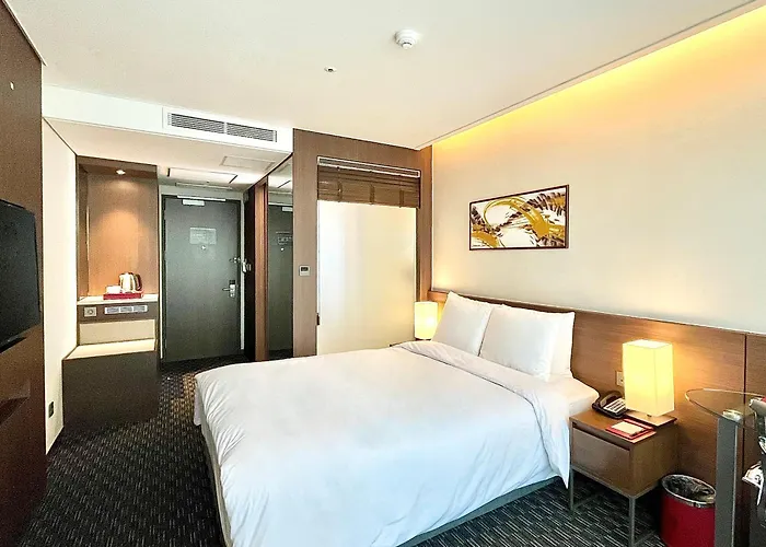 Hotel Ramada Encore By Wyndham Station Busan