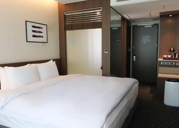 Ramada Encore By Wyndham Station 4* Busan