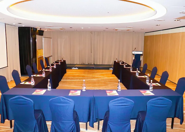 Ramada Encore By Wyndham Station Hotel 4*