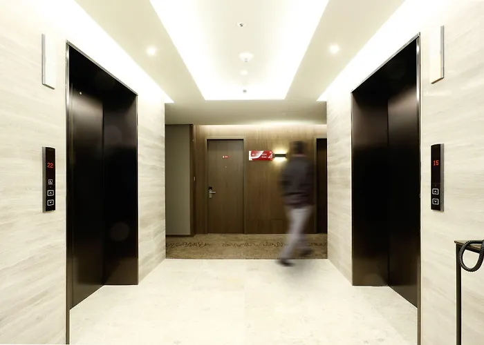 Hotel Ramada Encore By Wyndham Station 4*
