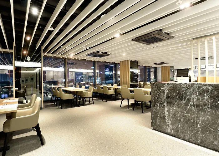 Ramada Encore By Wyndham Station