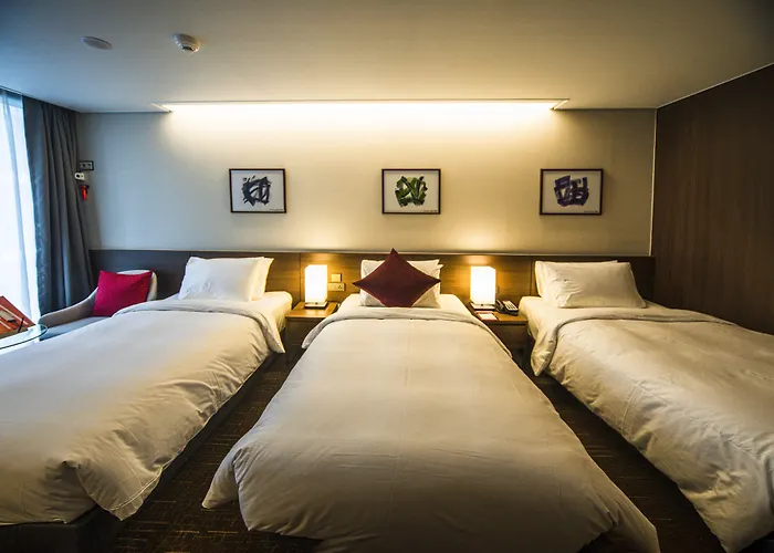 Ramada Encore By Wyndham Station