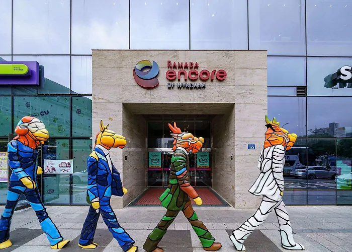 Ramada Encore By Wyndham Station Hotel